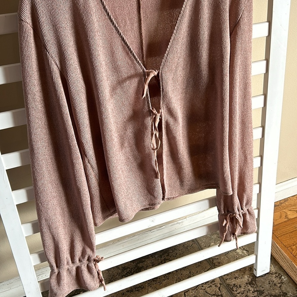 Free People Double Tie Front Rib Knit Long Sleeve Top Size Small in Taupe Cream - Picture 4 of 13